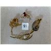 Image 2 : 4 piece lot of vintage, gold toned brooches
