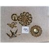 Image 1 : 5 piece lot of gold toned, vintage brooches
