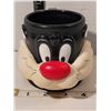 Image 4 : 1992 Warner Bros. Sylvester mug.