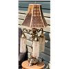 Image 2 : Ornamental lamp.