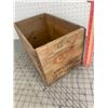 Image 2 : VINTAGE CIL WOODEN SHOTGUN SHELL CRATE