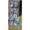 Image 1 : 12 chrome hub caps