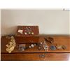 Image 1 : Small jewelry box with assorted jewelry pieces