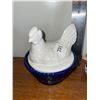 Image 2 : 2 ceramic hens on nest