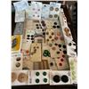Image 1 : Assortment of vintage buttons, in cards