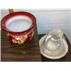 Image 2 : Enamel spittoon and ceramic wash basin with pitcher