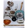 Image 1 : Assorted houseware décor pieces