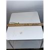 Image 2 : Small, metal table/ stool