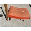 Image 2 : Retro, concave, foot stool