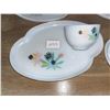 Image 3 : Luncheon set, vintage, milk glass- atomic flower design