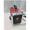 Image 3 : "Honeywell pro series" floor heater, missing 1 foot - works