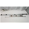 Image 1 : 2 Aluminum construction levels - 4ft & 2ft long