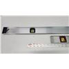 Image 2 : 2 Aluminum construction levels - 4ft & 2ft long