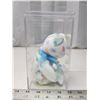 Image 4 : 2001 "Kiss Me" (spelled Kissme), collectible bear, ty beanie baby - in clear case, like new