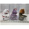 Image 4 : 3 USA collectible bears, ty beanie babies - "USA", "Glory" & "Hero" - in clear case, like new