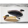 Image 4 : 2 Wooden painted duck & goose figurines