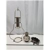 Image 1 : Vintage hanging "Aladdin" oil lamp, c/w chimney and retractable ceiling chain - Very Nice - 30"H