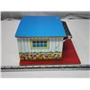 Image 3 : Vintage tin toy garage