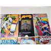 Image 5 : 10 Assorted Super Heroes comic books - Batman, Robin w/ holographic sticker