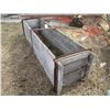 Image 4 : Wooden Trough - 90" Long
