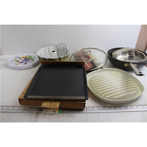 Bundt Pan, Baking Pans, Assorted Kitchenware