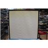Image 4 : *Da-Lite Comet Projector Screen