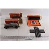 Image 1 : (4) Lionel Electric Trains Toy Pieces