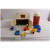 Image 1 : Fisher-Price Play Family Farm