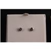 Image 2 : 10k White Gold Cubic Zirconia Stud Earrings