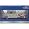 Image 4 : 1932 Chrysler LeBaron Model Car in Box