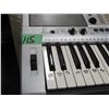 Image 8 : Yamaha E403 electronic keyboard with stand
