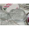 Image 4 : Box with assorted baking dishes and glassware