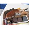Image 3 : Shoe repair items zippers thread Etcetera