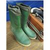Image 8 : Suitcase with work boots and rubber boots