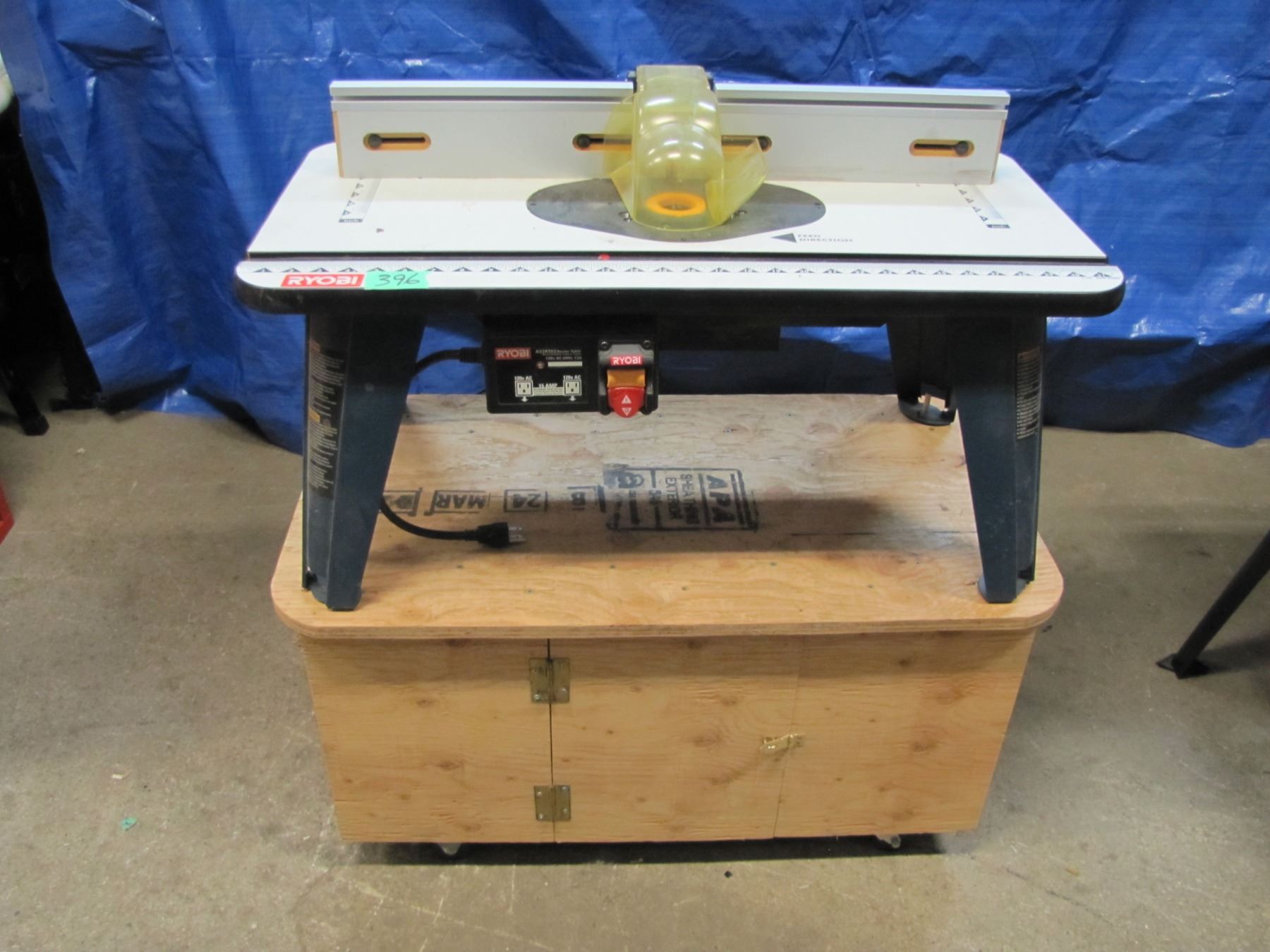 Ryobi router table with custom made stand