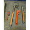 Image 1 : Pipe wrenches