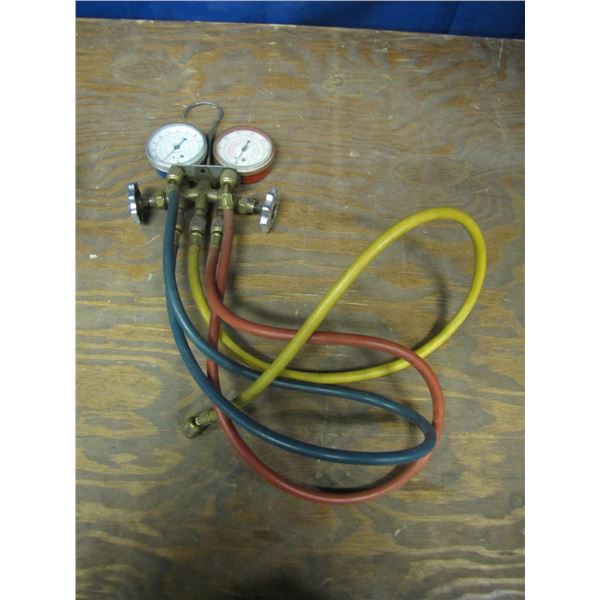 gauges for working on air conditioning