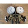 Image 2 : gauges for working on air conditioning