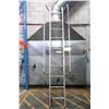 Image 1 : ÉCHELLE 10' FEATHERLITE #3110D