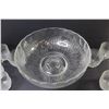 Image 4 : Glass Punch Bowl w/8 Glasses & Spoon