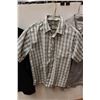 Image 2 : (3) Men's Dress Shirts - Size XL