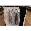 Image 1 : (3) Men's Dress Shirts & Pants - Size XL