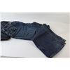 Image 4 : (2) Men's Jeans - Size 38