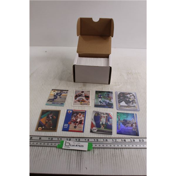 (330) Assorted Random Cards - Rookies, Inserts