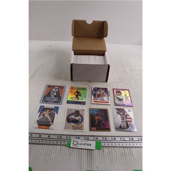(330) Assorted Random Cards - Rookies, Inserts