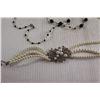Image 6 : Large Faux Pearl & Rhinestone Necklace, Other Costume Jewelry