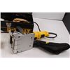 Image 4 : DeWalt Plate Joiner w/Case & Biscuit's