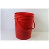 Image 4 : Red 3.7 Gal Pail w/Plastic Toy Brick