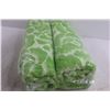 Image 3 : Green Towels - Sealed