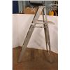 Image 1 : *56" Aluminum Folding Stepladder